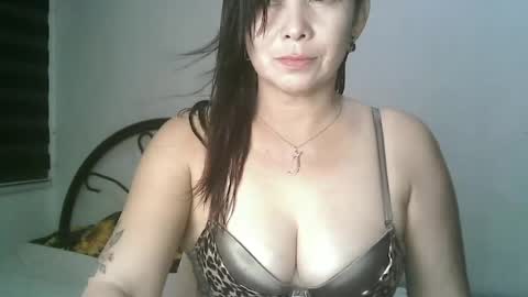 hotmamajen4u online show from July 13, 10:40 am