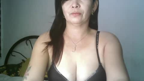 hotmamajen4u online show from July 18, 6:50 am