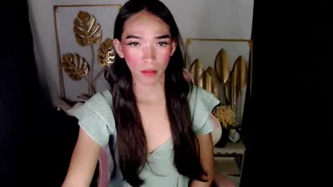 Snapshot of hotmichelle292006 chatting on April 20, 10:18 am HI its me youre lovely MICHAELA online show from April 20, 10:18 am