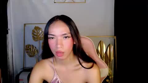 Snapshot of hotmichelle292006 chatting on April 24, 7:00 am HI its me youre lovely MICHAELA online show from April 24, 7:00 am