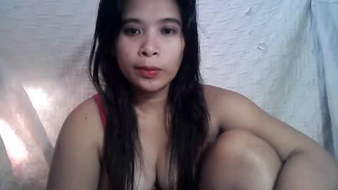 Snapshot of hotmompinay30 chatting on March 15, 11:33 pm flor online show from March 15, 11:33 pm