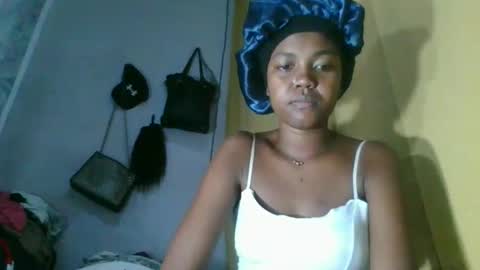 hotnante98 online show from March 25, 10:05 pm