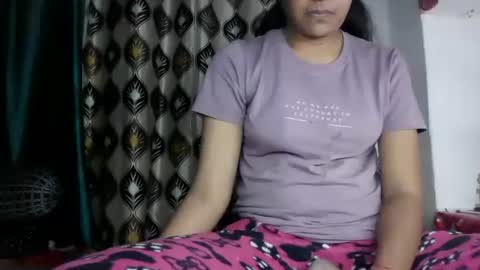 lola online show from December 12, 2:55 pm