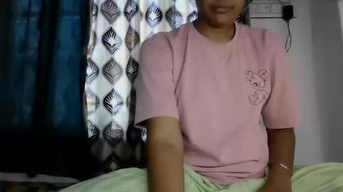 lola online show from September 10, 8:58 am