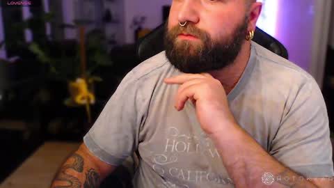 Snapshot of hotokar chatting on April 19, 8:11 pm Hotokkar online show from April 19, 8:11 pm