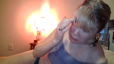Snapshot of hotpepperrose chatting on March 10, 11:38 pm hotpepperose online show from March 10, 11:38 pm