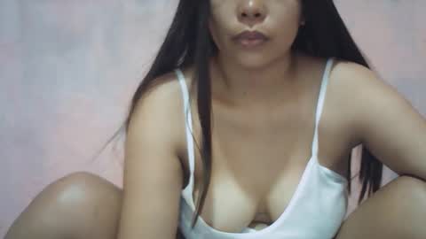 hotpink4u04 online show from April 24, 10:56 pm