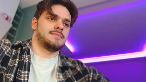 Jason online show from December 14, 2:01 am