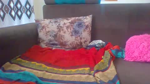 hotrinnah online show from February 10, 8:40 am