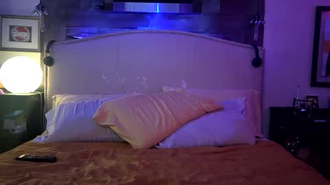 Snapshot of hotrox6942 chatting on September 9, 10:26 am hotrox6942 online show from September 9, 10:26 am