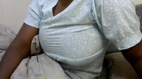 Snapshot of hotsinai_1 chatting on July 26, 2:35 pm Sexy girl online show from July 26, 2:35 pm