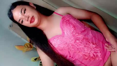 hotsiren101 online show from May 22, 7:59 am