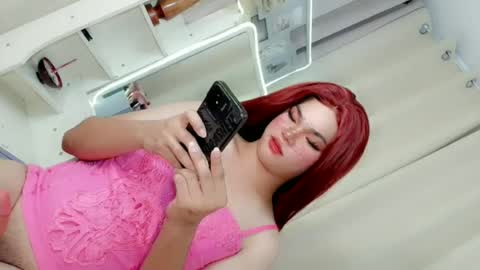hotsiren101 online show from June 16, 1:03 pm
