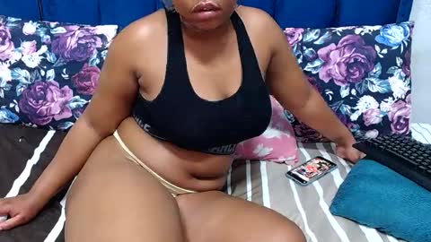 hotsmalltitsx online show from July 7, 6:56 pm