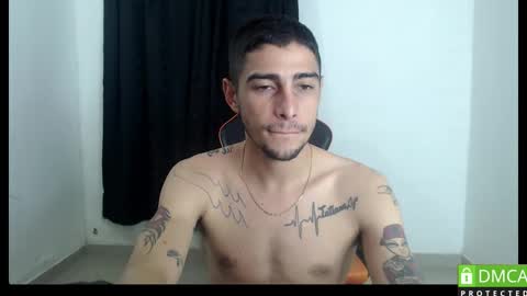 Snapshot of hotsteel420 chatting on November 11, 12:32 am hotsteel420 online show from November 11, 12:32 am