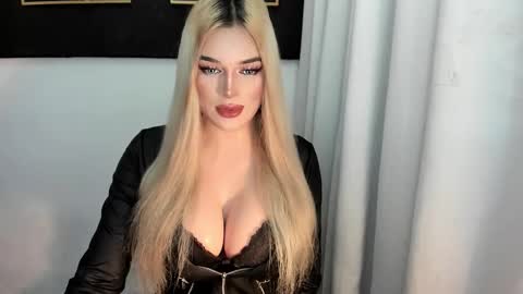 STELLA online show from December 1, 7:13 am