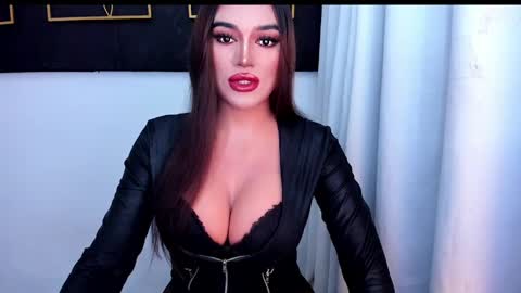 Snapshot of hotstellacumxxx chatting on May 11, 4:07 am STELLA online show from May 11, 4:07 am