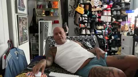 hotstuff775616 online show from January 9, 2:47 am