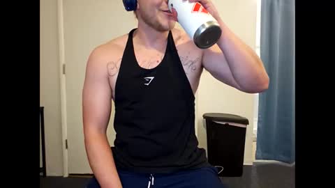 hotsummers95 online show from January 8, 4:15 am