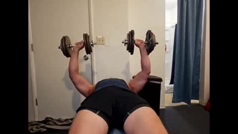 hotsummers95 online show from January 9, 4:59 am