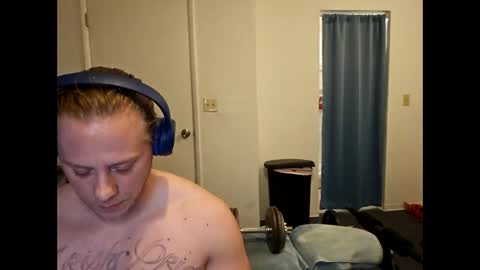 hotsummers95 online show from February 11, 4:28 am