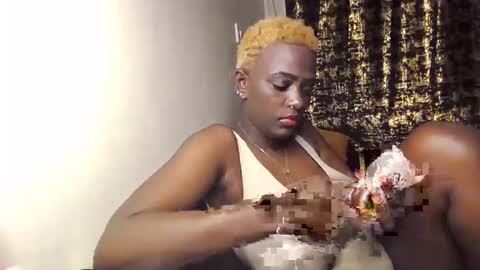 Amalia online show from February 1, 1:20 pm