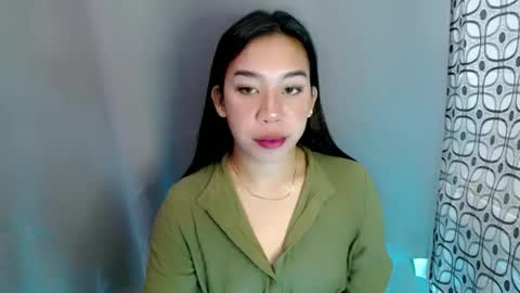 jelaigrande  online show from January 24, 1:35 am