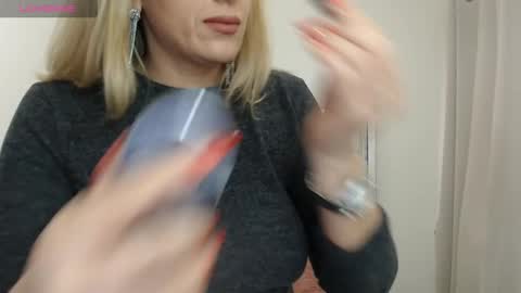 Eryka online show from February 1, 8:08 am