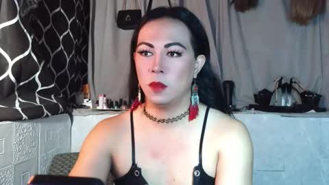 Snapshot of hott_summerr chatting on April 6, 9:10 am Alex Summer online show from April 6, 9:10 am