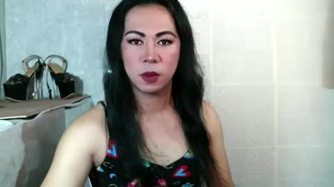 Snapshot of hott_summerr chatting on May 18, 5:46 am Alex Summer online show from May 18, 5:46 am