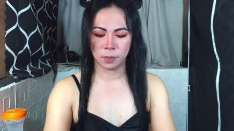 Snapshot of hott_summerr chatting on May 24, 5:45 am Alex Summer online show from May 24, 5:45 am