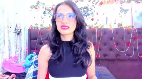 Snapshot of hottcandy21 chatting on March 7, 8:33 pm HottCandy21 online show from March 7, 8:33 pm