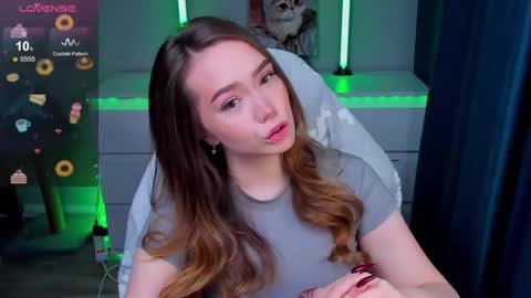 hello Im Eva online show from February 28, 12:50 pm