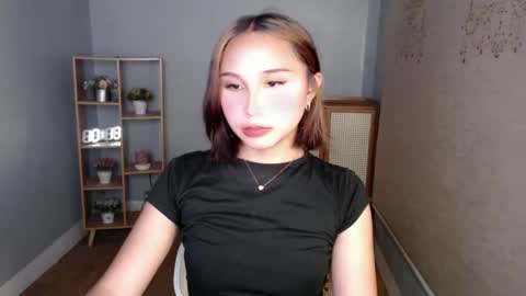   online show from March 8, 10:22 am