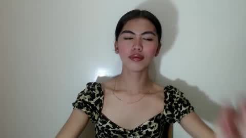 hottestdella69 online show from October 17, 11:13 am