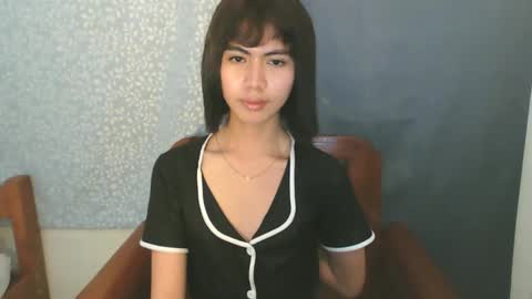 hottestdella69 online show from October 29, 3:47 pm