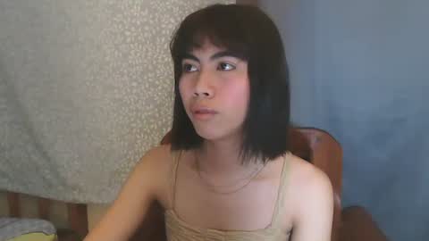 hottestdella69 online show from November 3, 11:11 am