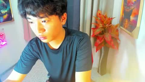 Snapshot of hottestloues chatting on March 19, 1:42 am hottestloues online show from March 19, 1:42 am