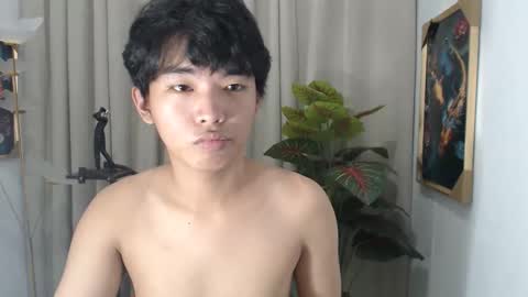 Snapshot of hottestloues chatting on March 23, 2:26 am hottestloues online show from March 23, 2:26 am