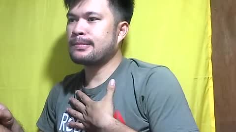 HottestPinoy32 online show from July 9, 12:42 pm