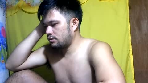 HottestPinoy32 online show from July 11, 2:20 pm