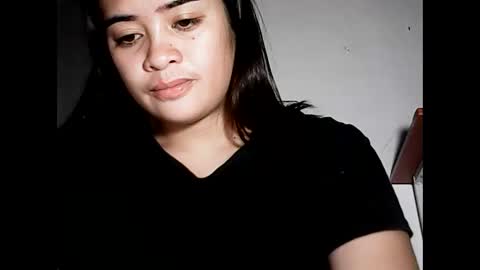 Snapshot of hottie_asianbabe chatting on April 9, 2:33 am Leen online show from April 9, 2:33 am