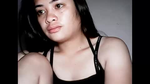 Snapshot of hottie_asianbabe chatting on May 3, 10:49 pm Leen online show from May 3, 10:49 pm