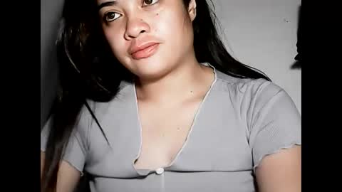 Snapshot of hottie_asianbabe chatting on May 6, 6:57 pm Leen online show from May 6, 6:57 pm