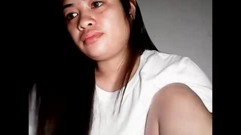 Snapshot of hottie_asianbabe chatting on May 21, 9:33 pm Leen online show from May 21, 9:33 pm