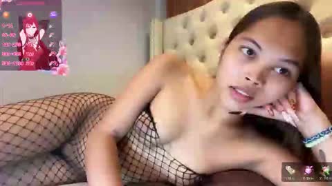 hottie_carlinexx online show from April 2, 6:00 am