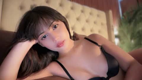 Snapshot of hottie_carlinexx chatting on August 1, 5:40 am hottie_carlinexx online show from August 1, 5:40 am