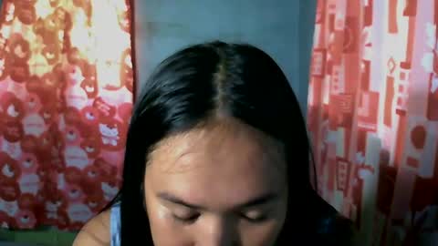 Snapshot of hottie_maxie chatting on June 15, 3:20 am Maxie online show from June 15, 3:20 am