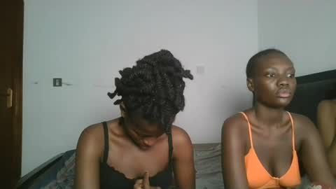 Snapshot of hottie_mistie chatting on June 28, 5:13 am hottie_mistie online show from June 28, 5:13 am