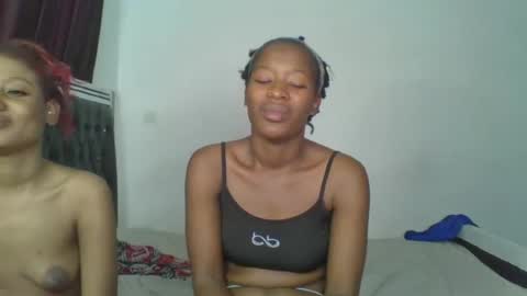 Snapshot of hottie_mistie chatting on July 10, 10:29 am hottie_mistie online show from July 10, 10:29 am